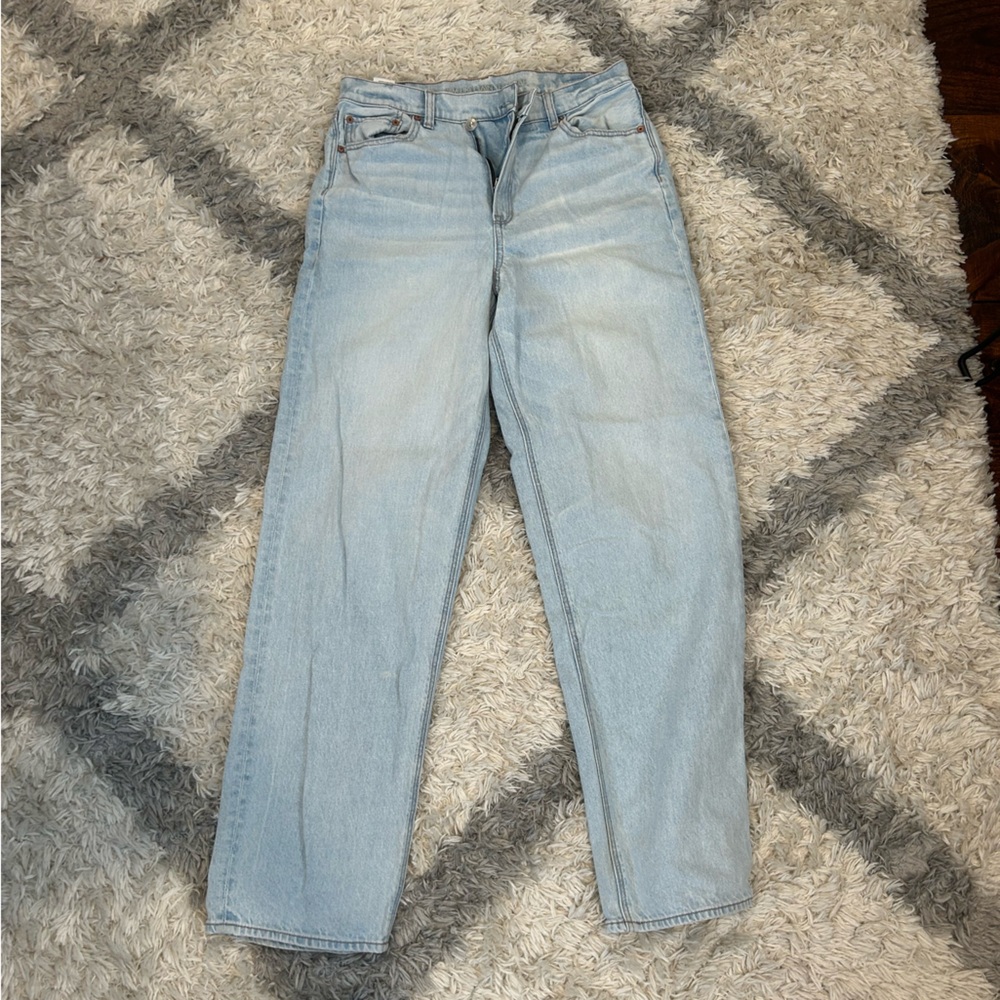 American Eagle mom jeans